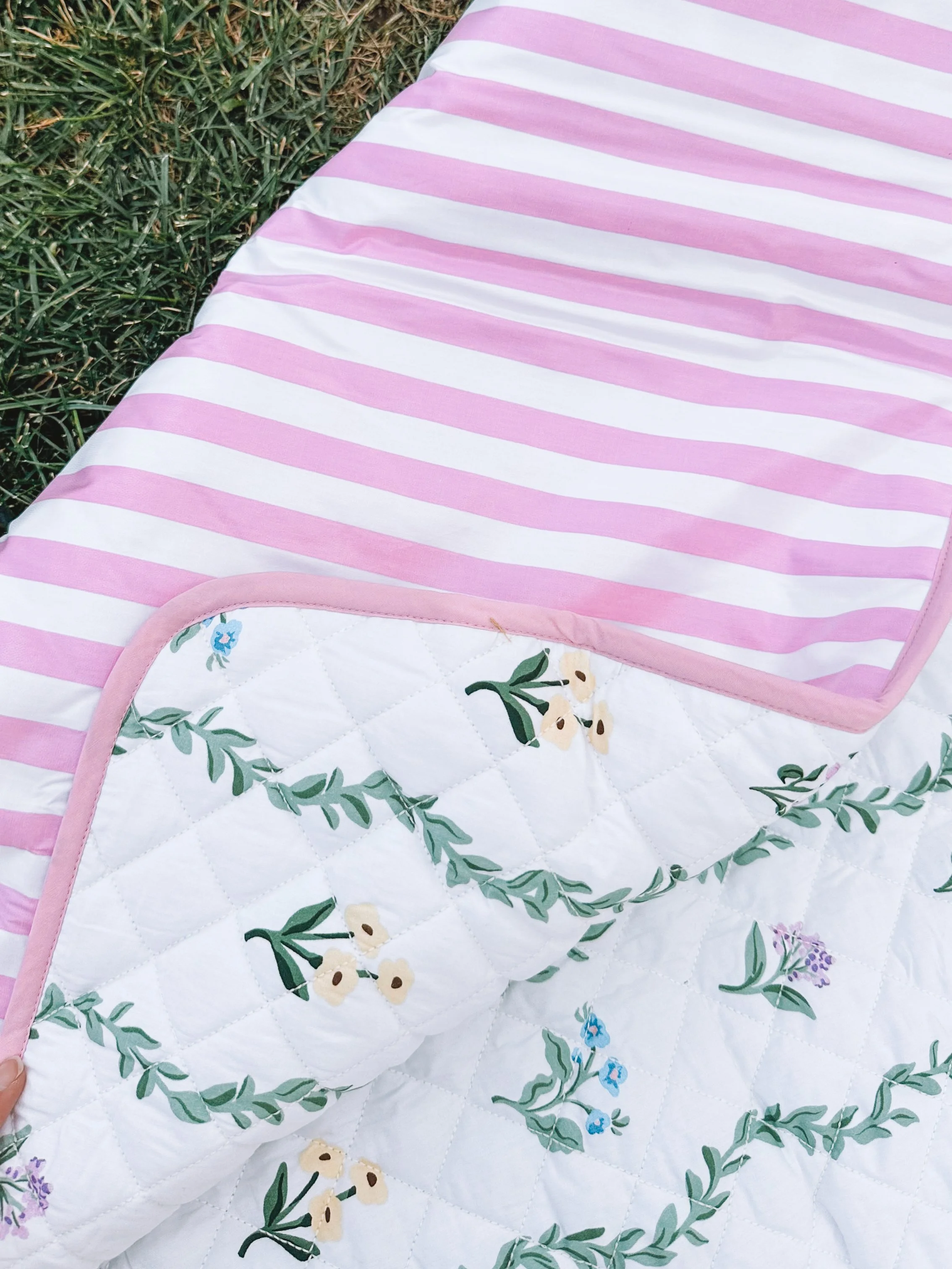 Baby Registry Must Haves I Would Add if I Had a Fifth Baby - Waterproof Outdoor Play Mat