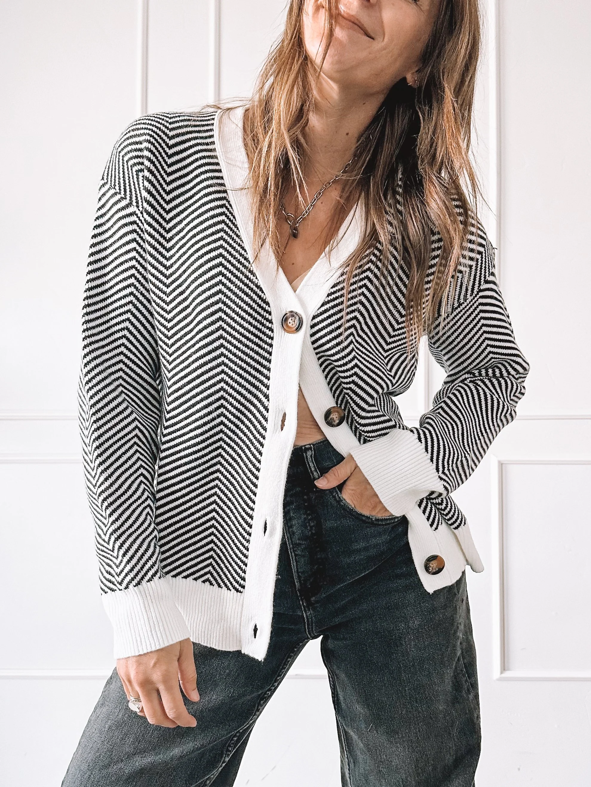 Black And Cream Chevron Cardigan Fall Outfit