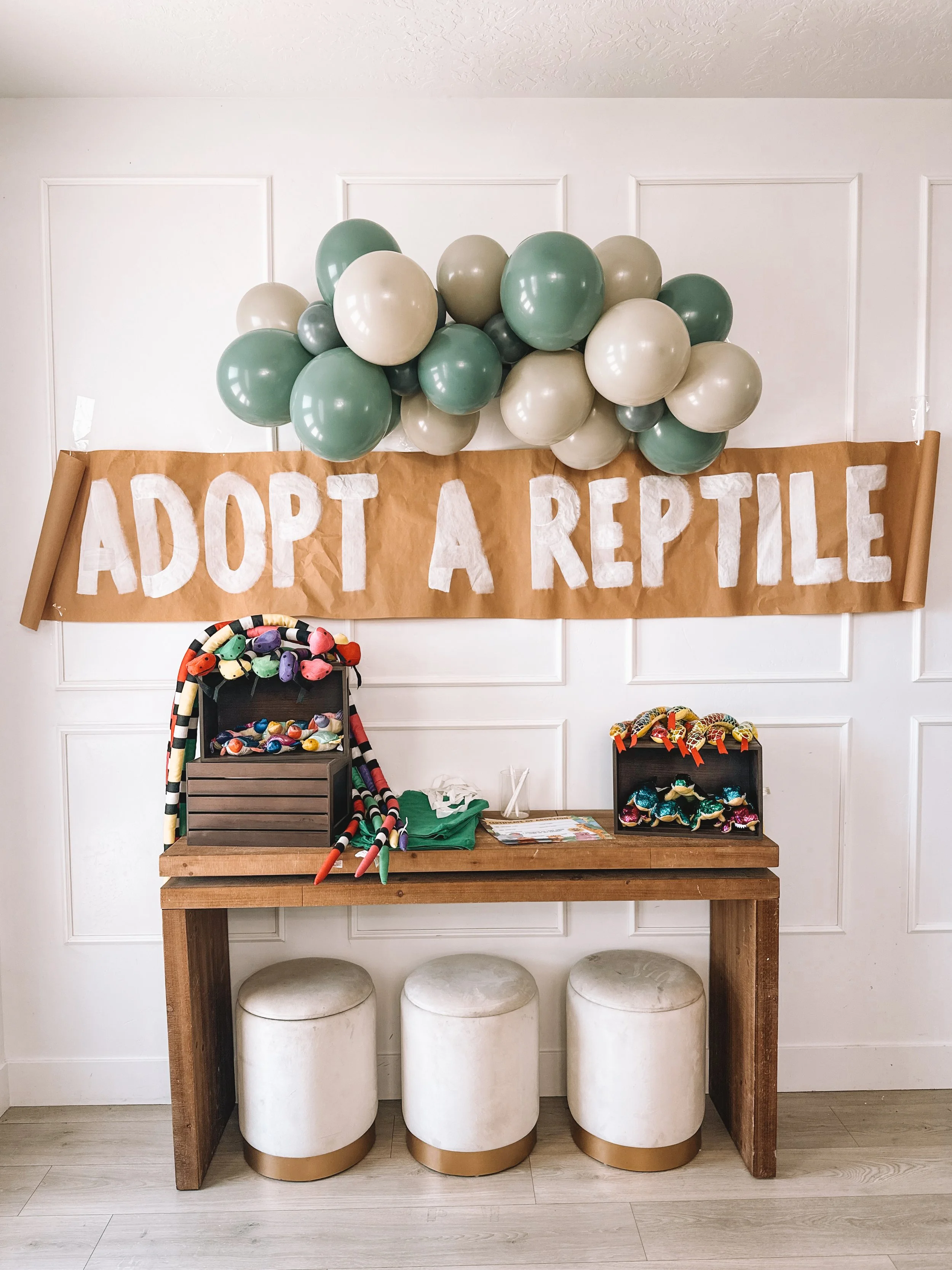 Adopt A Reptile Party Favor Station