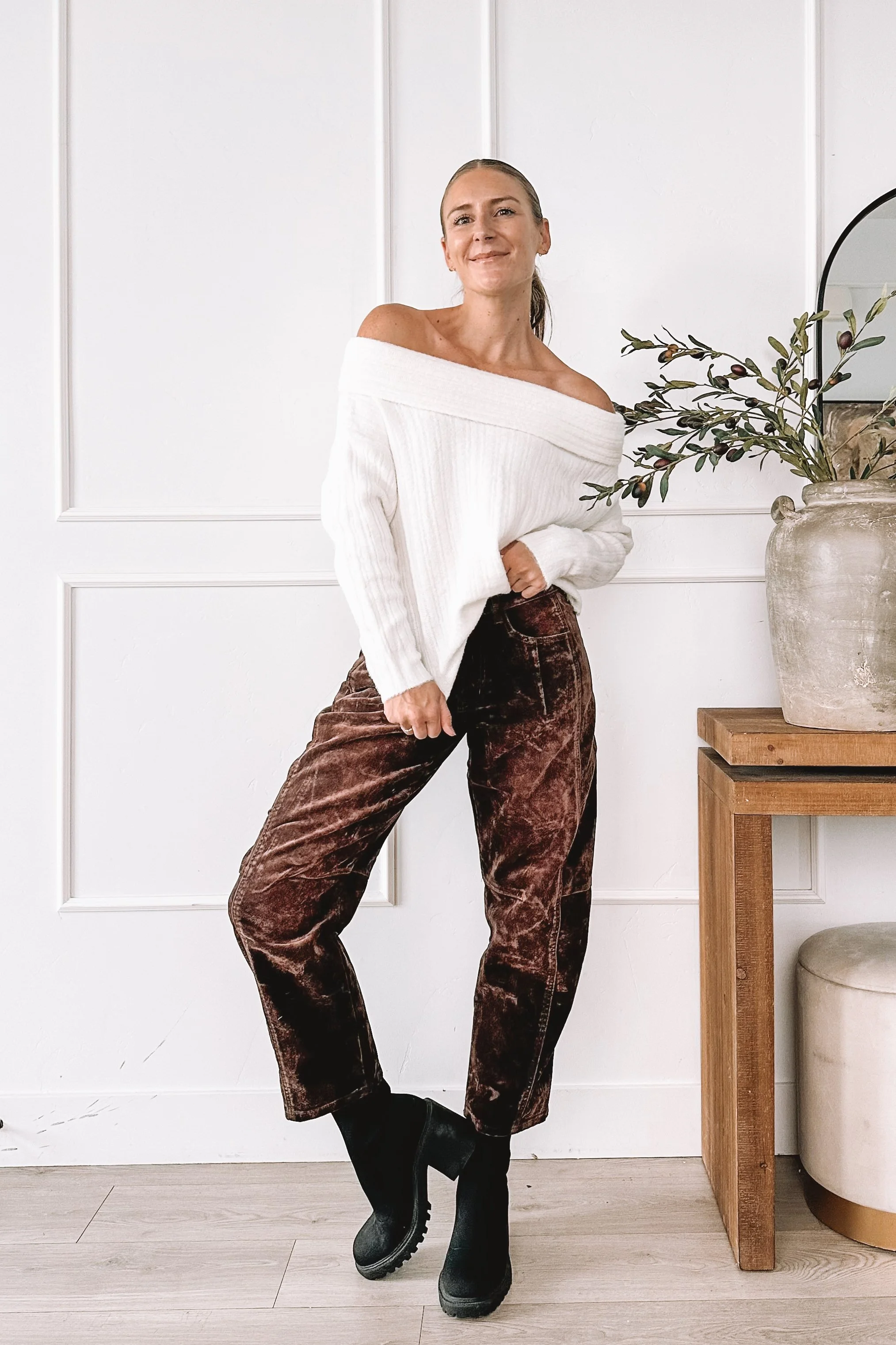 Casual Holiday Outfit Idea For Thanksgiving And Christmas (Comfy And Cute)