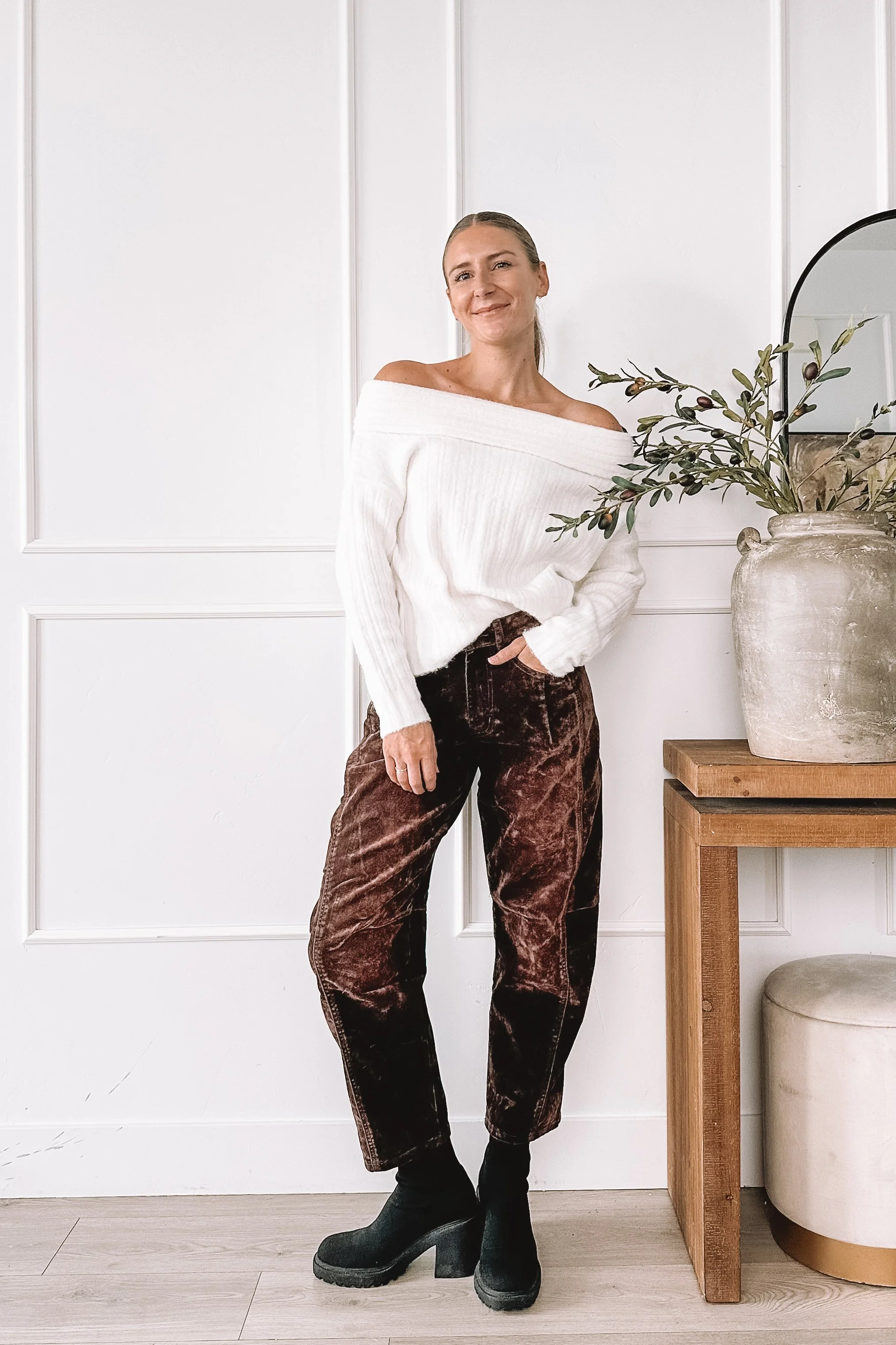 Comfy Thanksgiving Outfit Idea