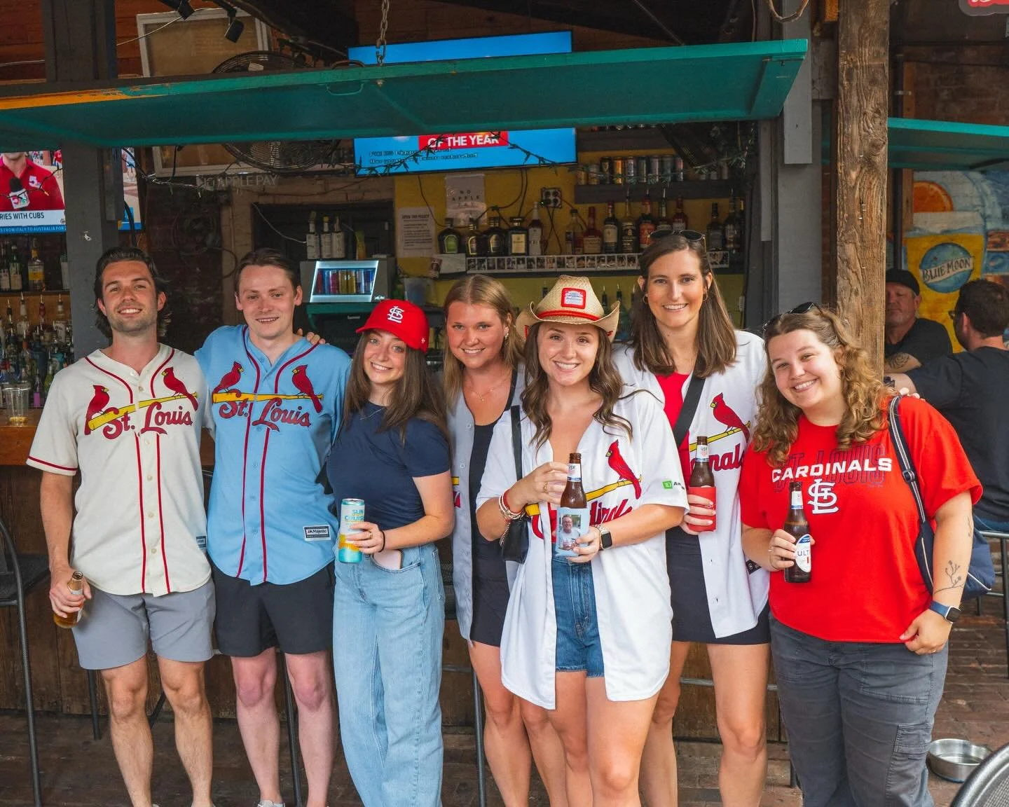 We&rsquo;ve got your pregame beers and snacks! Ride our complimentary shuttle to ALL the Cards game this week:

Monday: 6:45pm
Tuesday: 6:45pm
Wednesday: 6:45pm
Friday: 7:15pm
Saturday: 1:15pm
Sunday: 1:15pm

⚾️⚾️⚾️

Shuttle starts running 1 hour bef