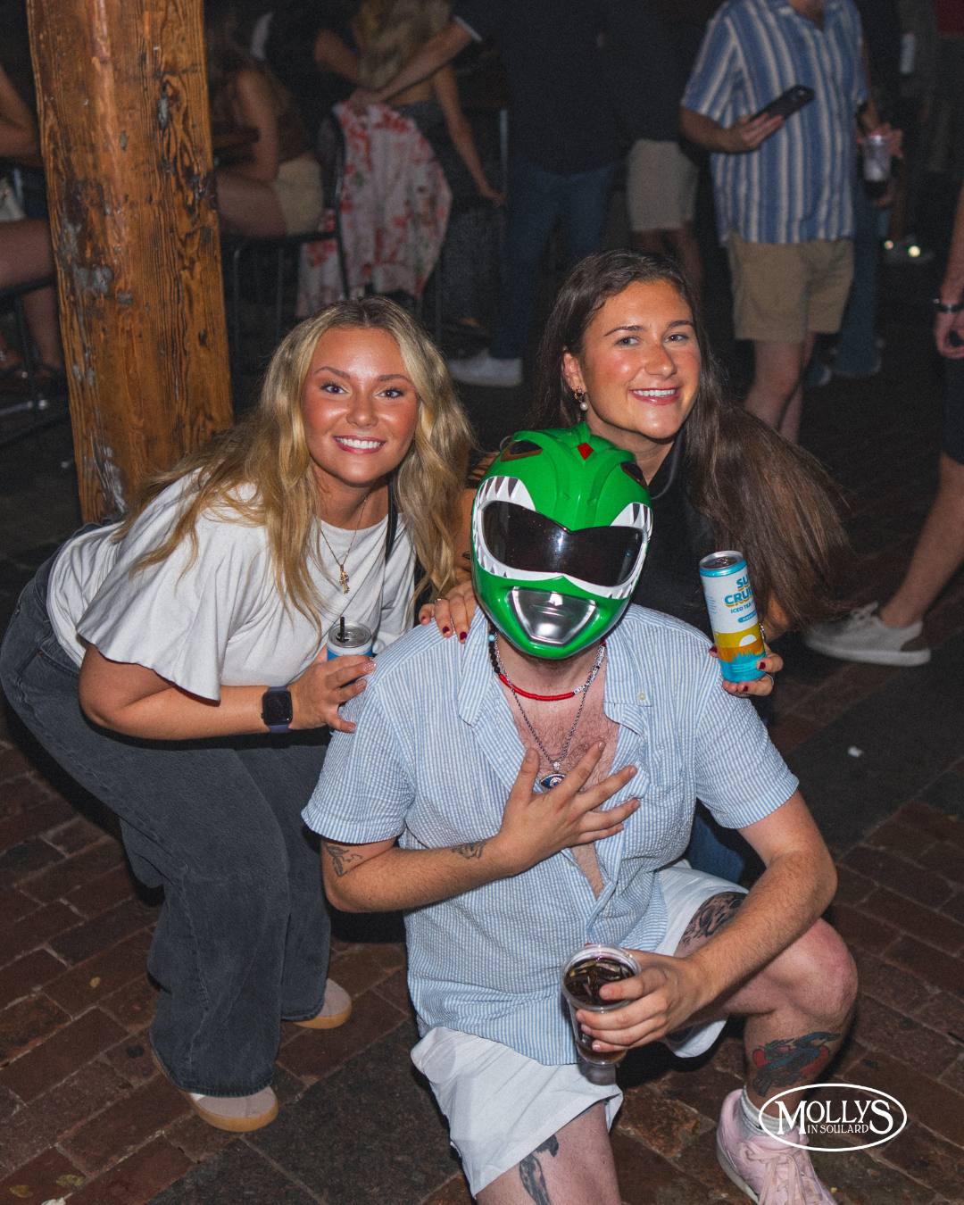 College kids at Molly's in Soulard