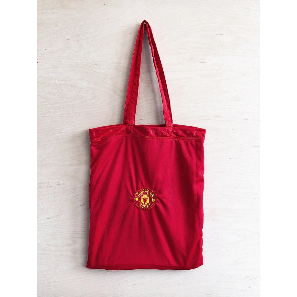 Man Utd_Home_15:16_Front.jpg