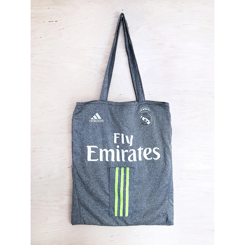 Real Madrid_Away_15:16_1.jpg
