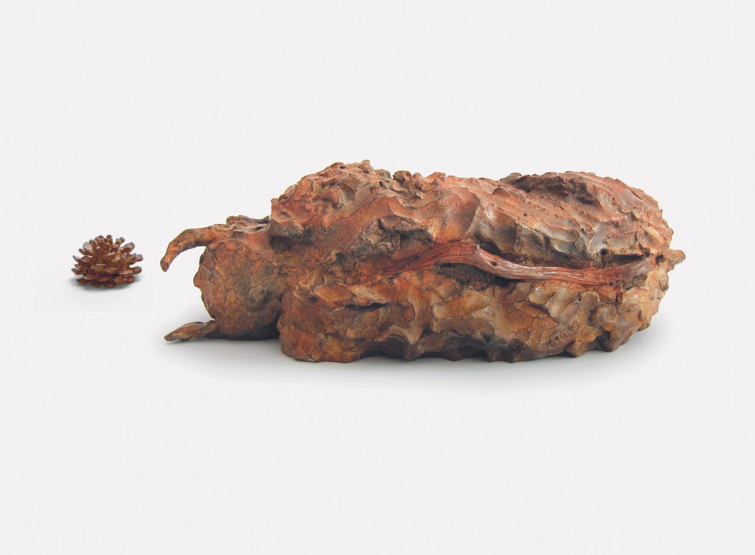 wachen (Luchskatze), 2009, bronze, 18 × 33 × 65 cm (7.08 × 12.99 × 25,59 in) © Jonny Star, Photo: Jonny Star