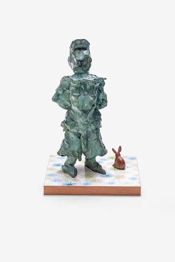 wir machen das klar (mit Kaninchen), 2012, bronze, wood, pigment print on plastic foil, glitter, 28 × 18 × 18 cm (11.02 × 7.08 × 7.08 in) © Jonny Star, Photo: Jens Bösenberg