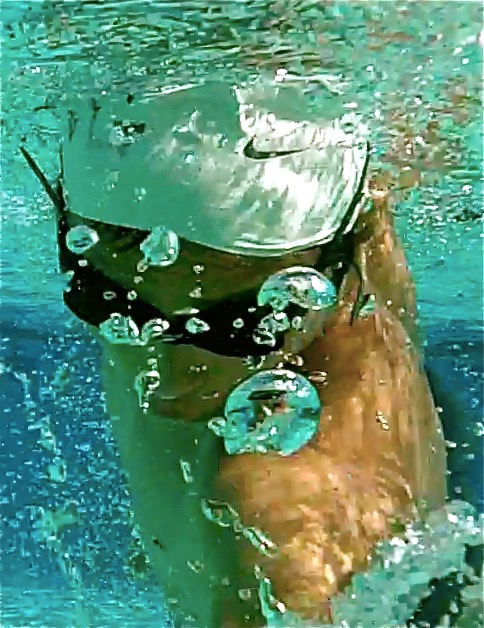 'SILVER BREATH' - In the water, even our breath becomes visible and beautiful.