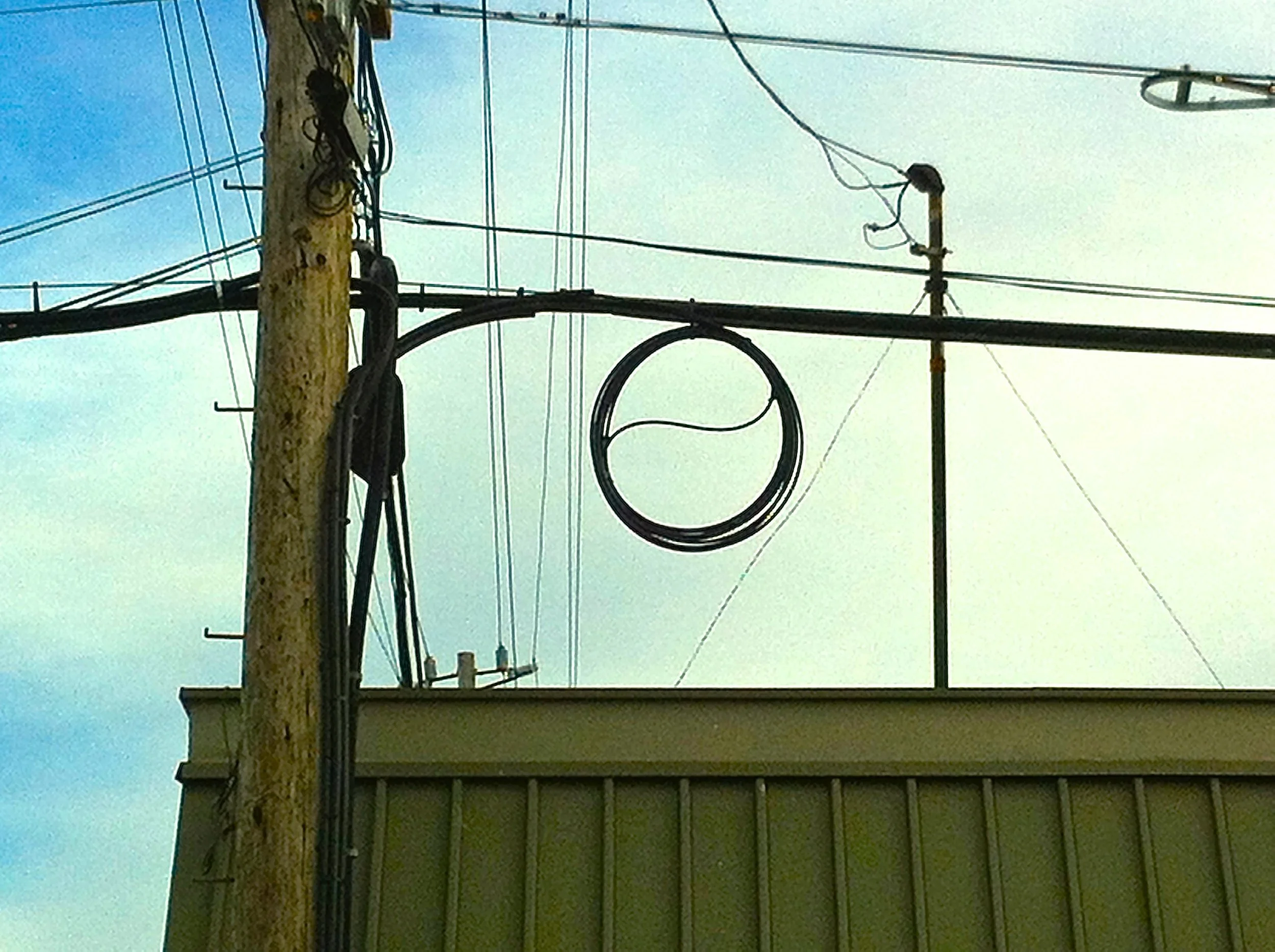 'YIN / YANG CABLES'