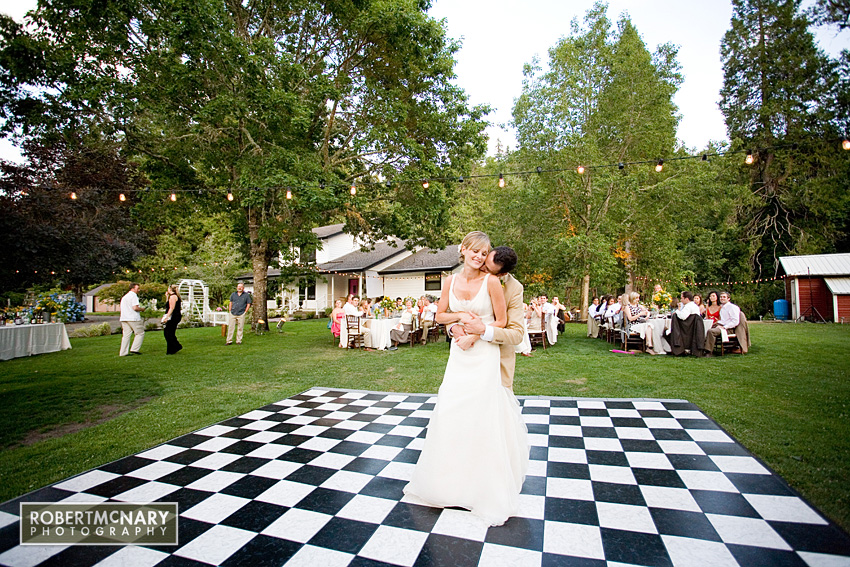 A DIY Wedding in Oregon with Images by Robert McNary Photography