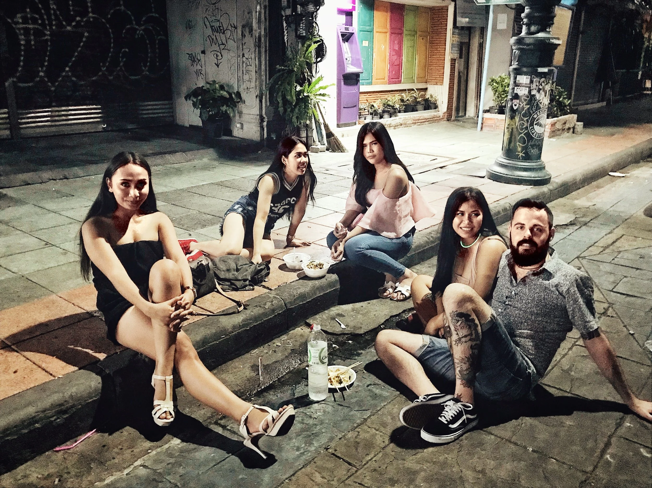3 guys & 2 girls.