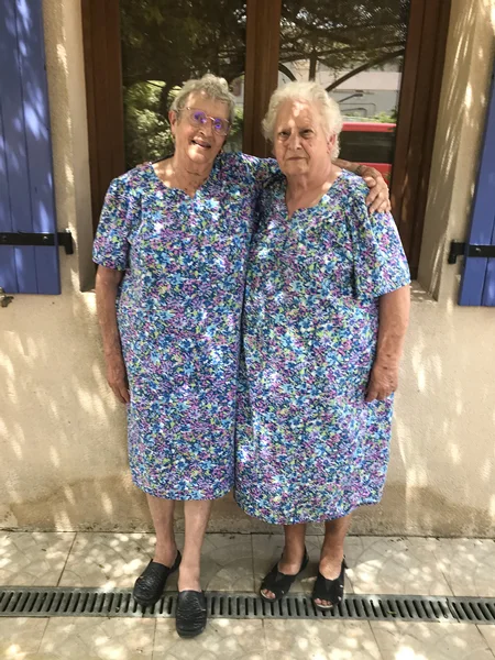 GrandmasWeb.jpg