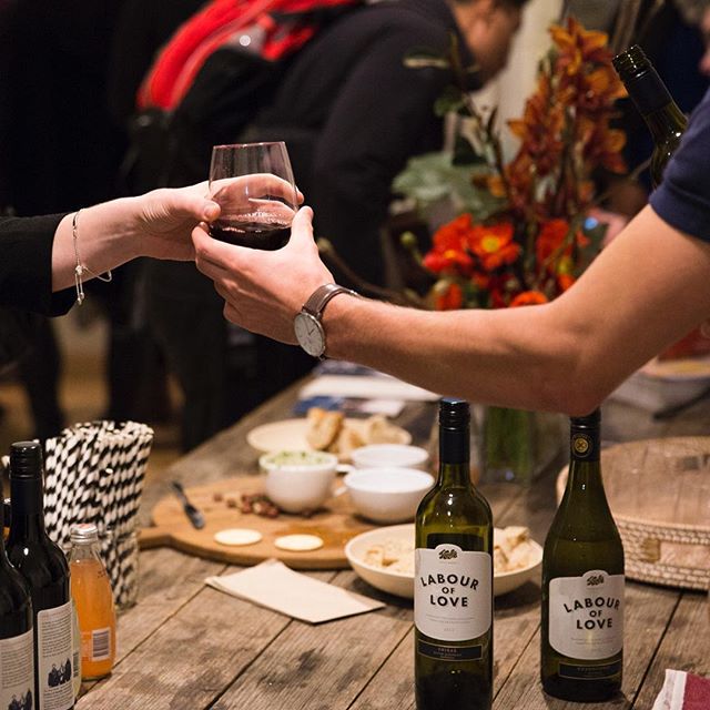 Happily sharing our Labour of Love with our friends @dumbofeather at their issue 47 launch party. Watch this space for further Dumbo Feather and Kooks related activities to come!
Photo courtesy @ginandjones for @dumbofeather
#kookswines #labouroflove