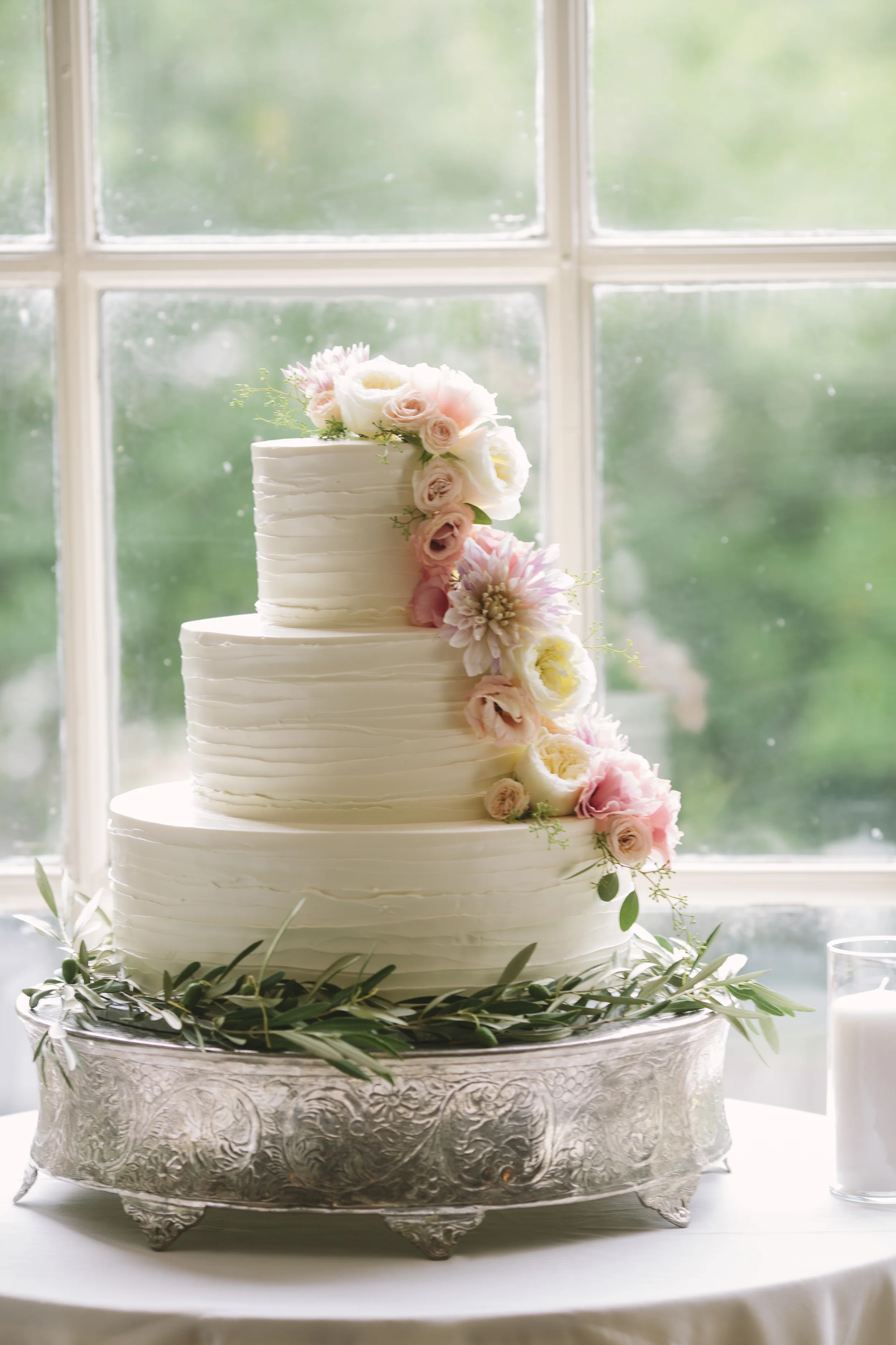 Saltwater Studios : The Historic Smithville Inn