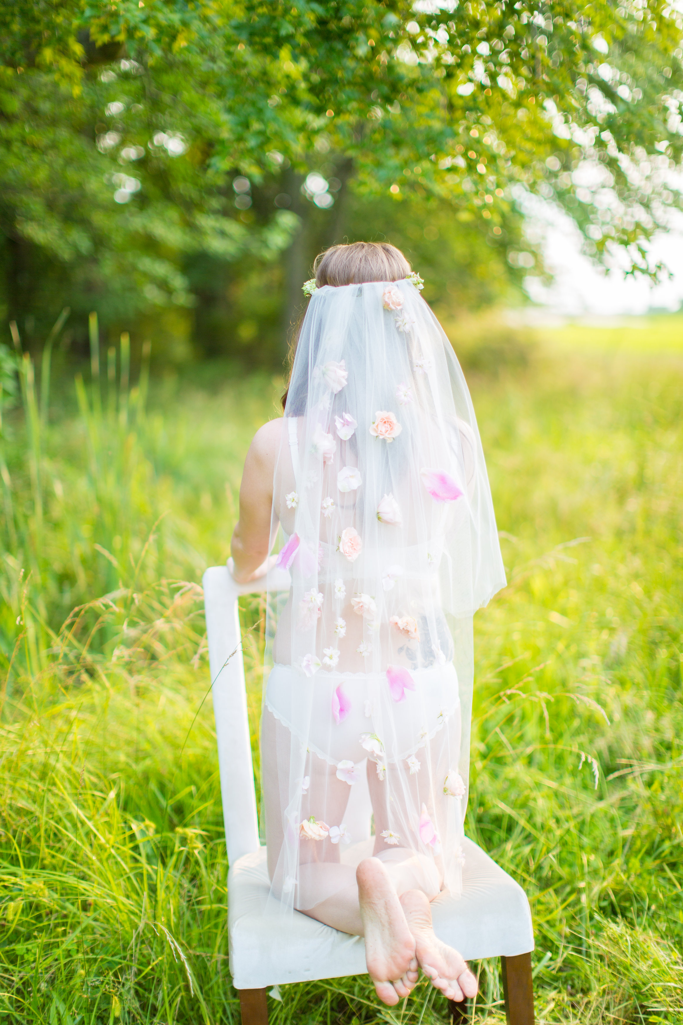 Ally-Blush-Floral-Bridal-Intimate-Portraiture-Boudoir-0051.jpg