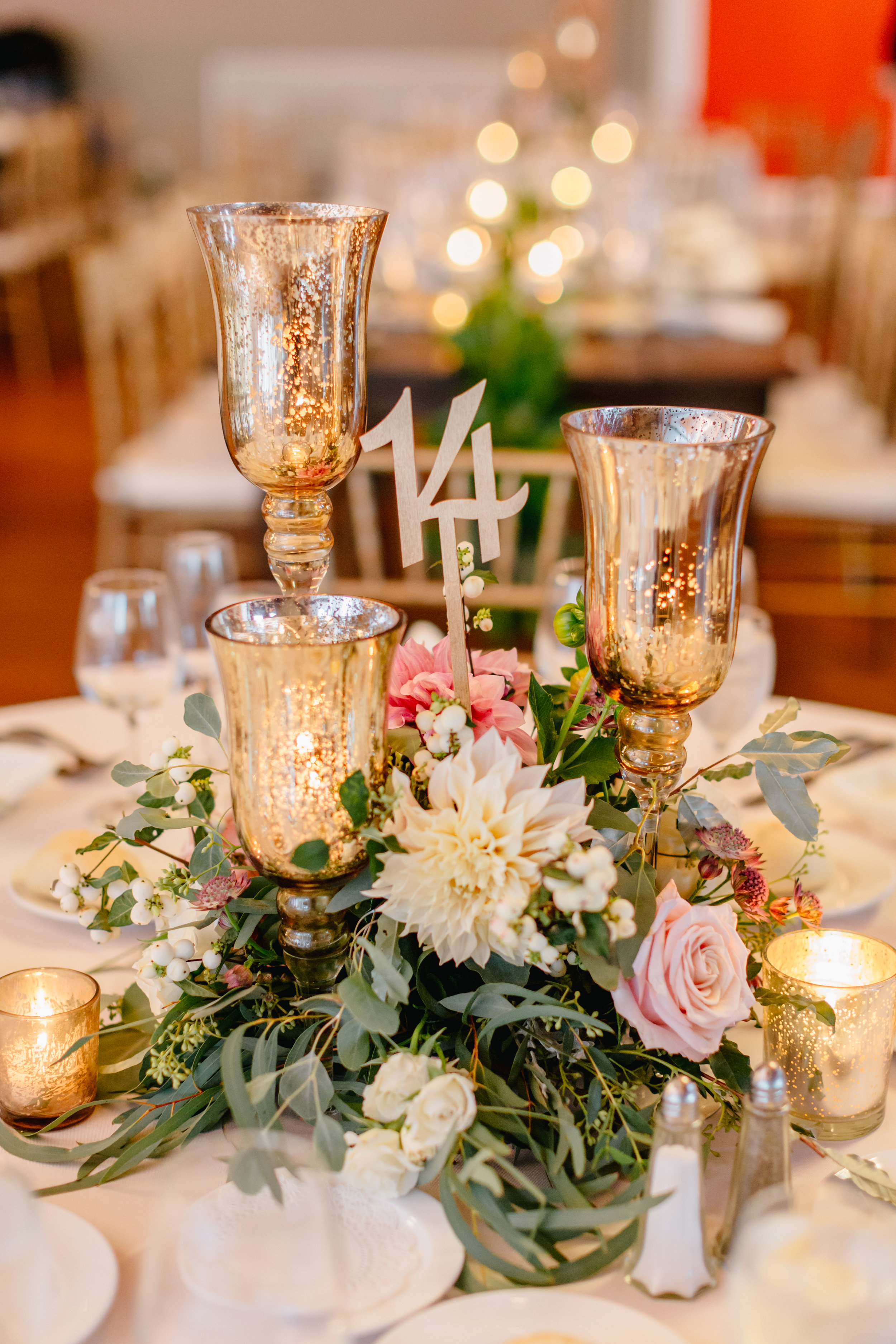 low centerpiece with gold accents