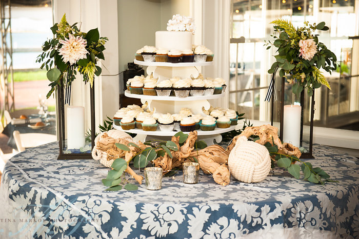 beach-y cake display
