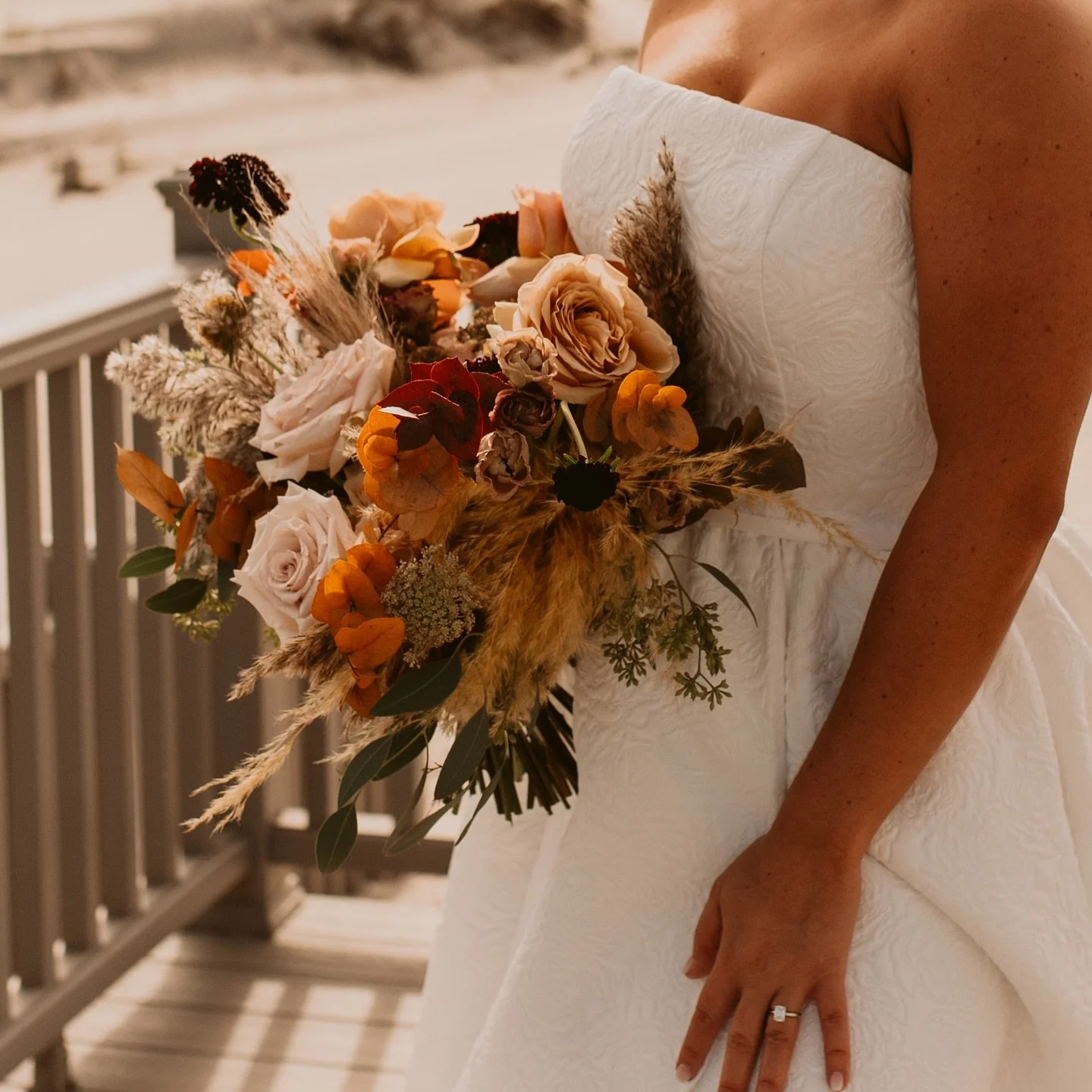 All the fall bouquet inspiration you could ask for. If you crave the deep autumnal tones, strive for a light airy palette to give contrast or go full color, you can&rsquo;t go wrong! Over the years we&rsquo;ve seen fall weddings take on all sorts of 