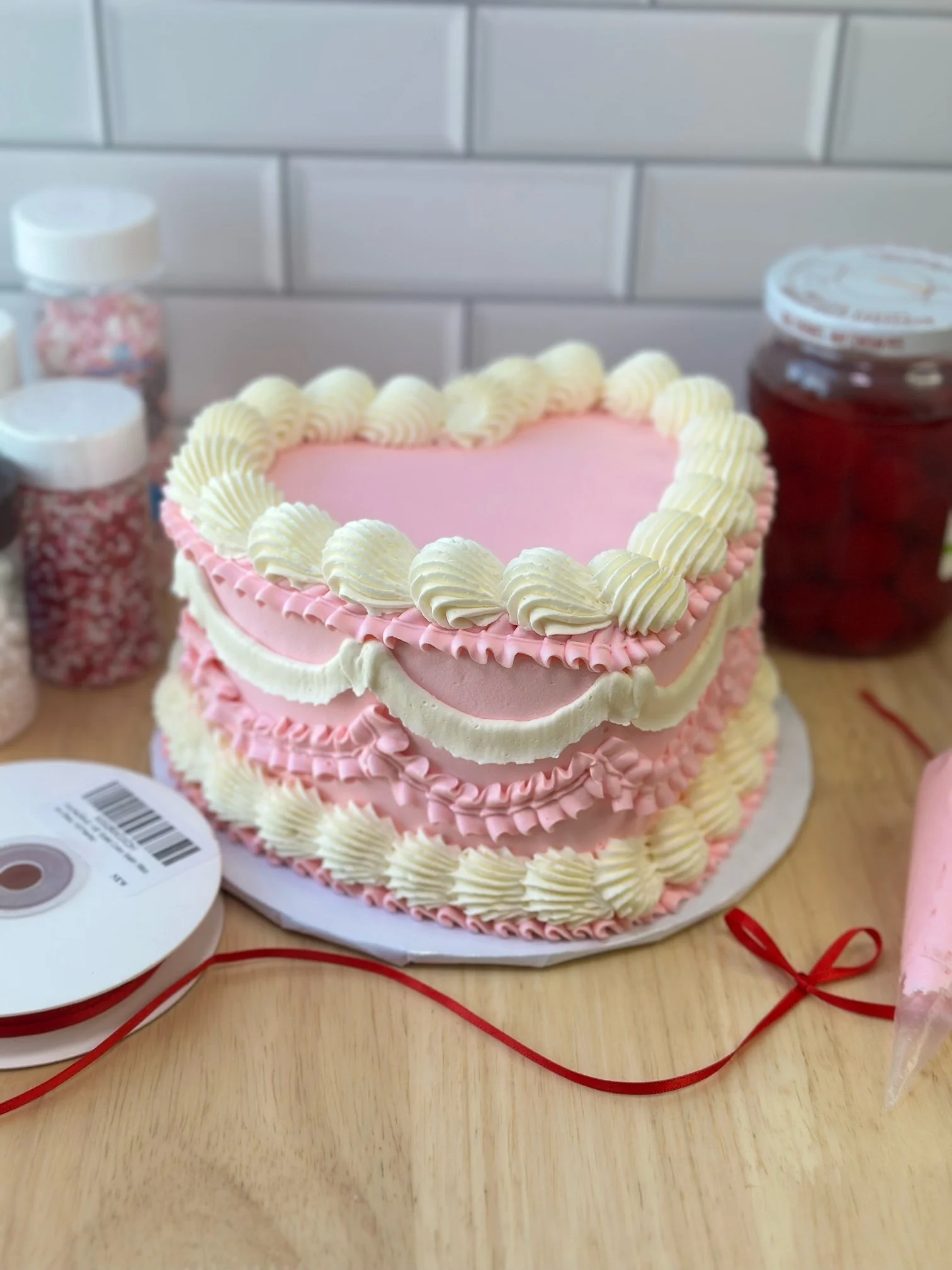 Galentine’s Day Cake Decorating with Olivia’s Cake Studio