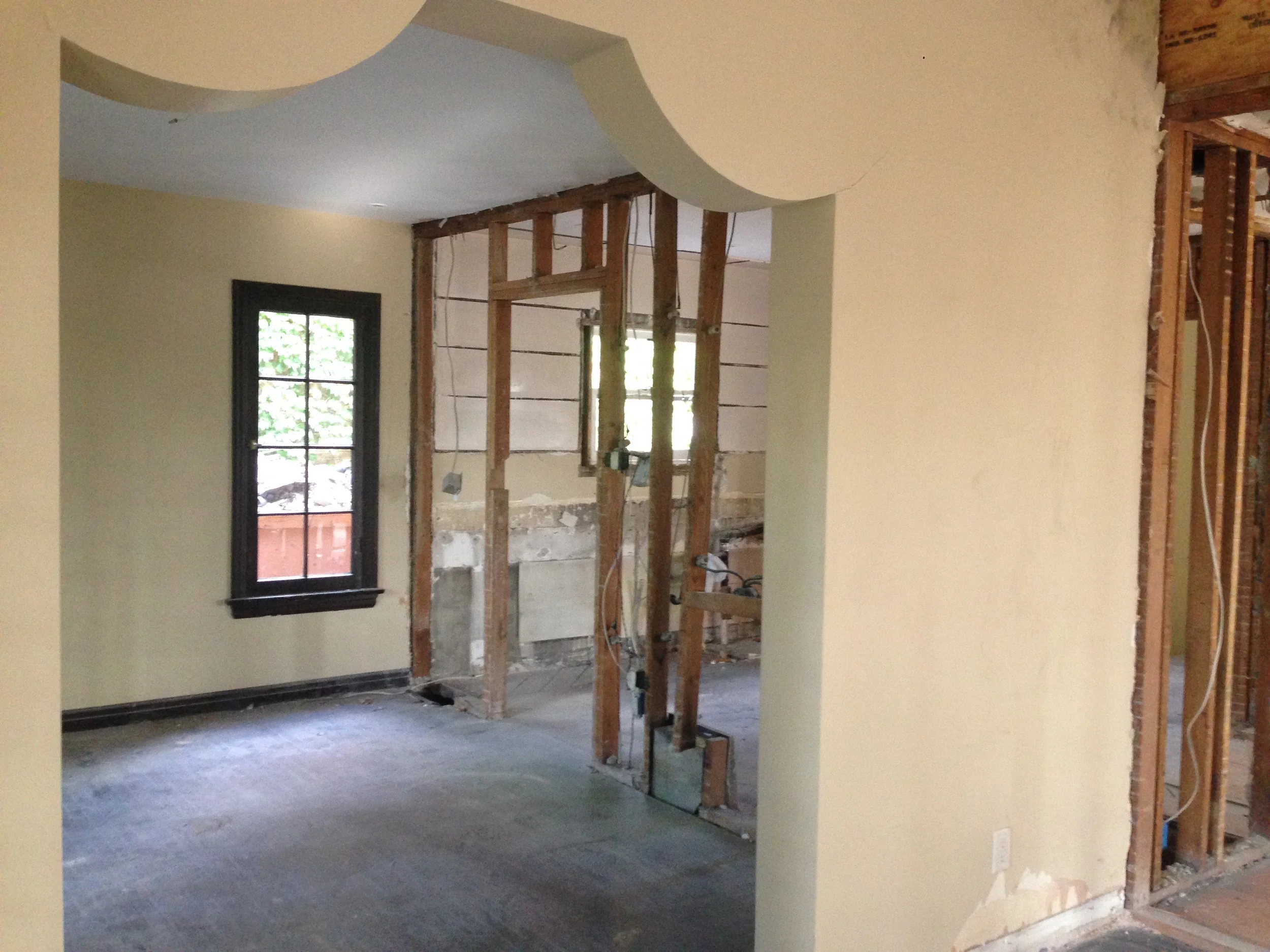 Wall removed to open up the Kitchen to the Dining Area