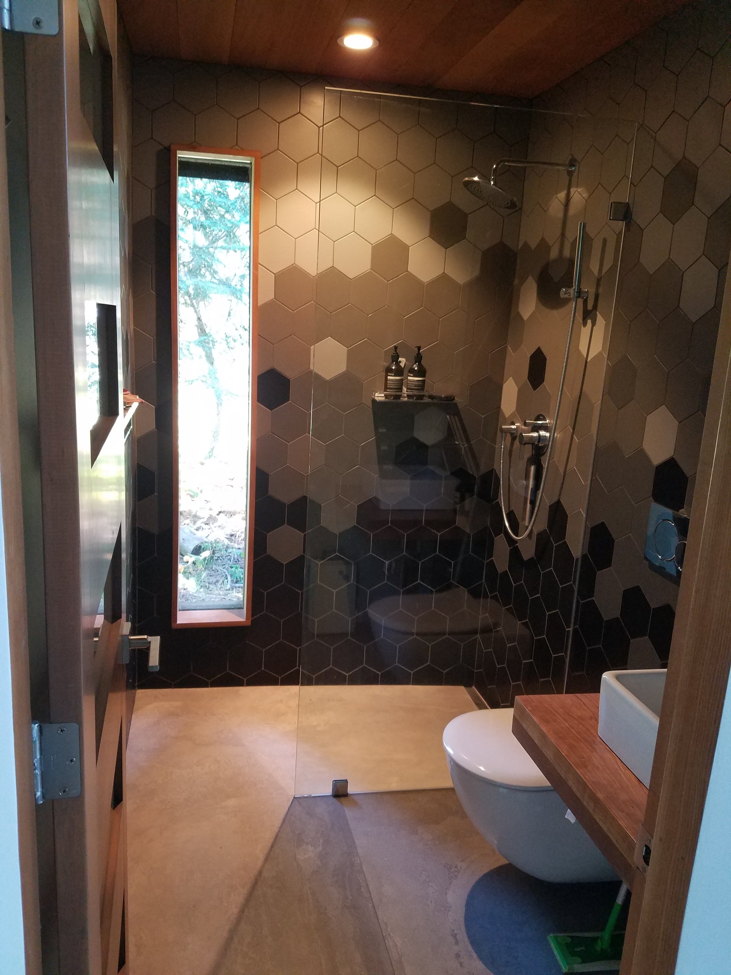 Hartline Construction Bathroom Remodel 3.jpg