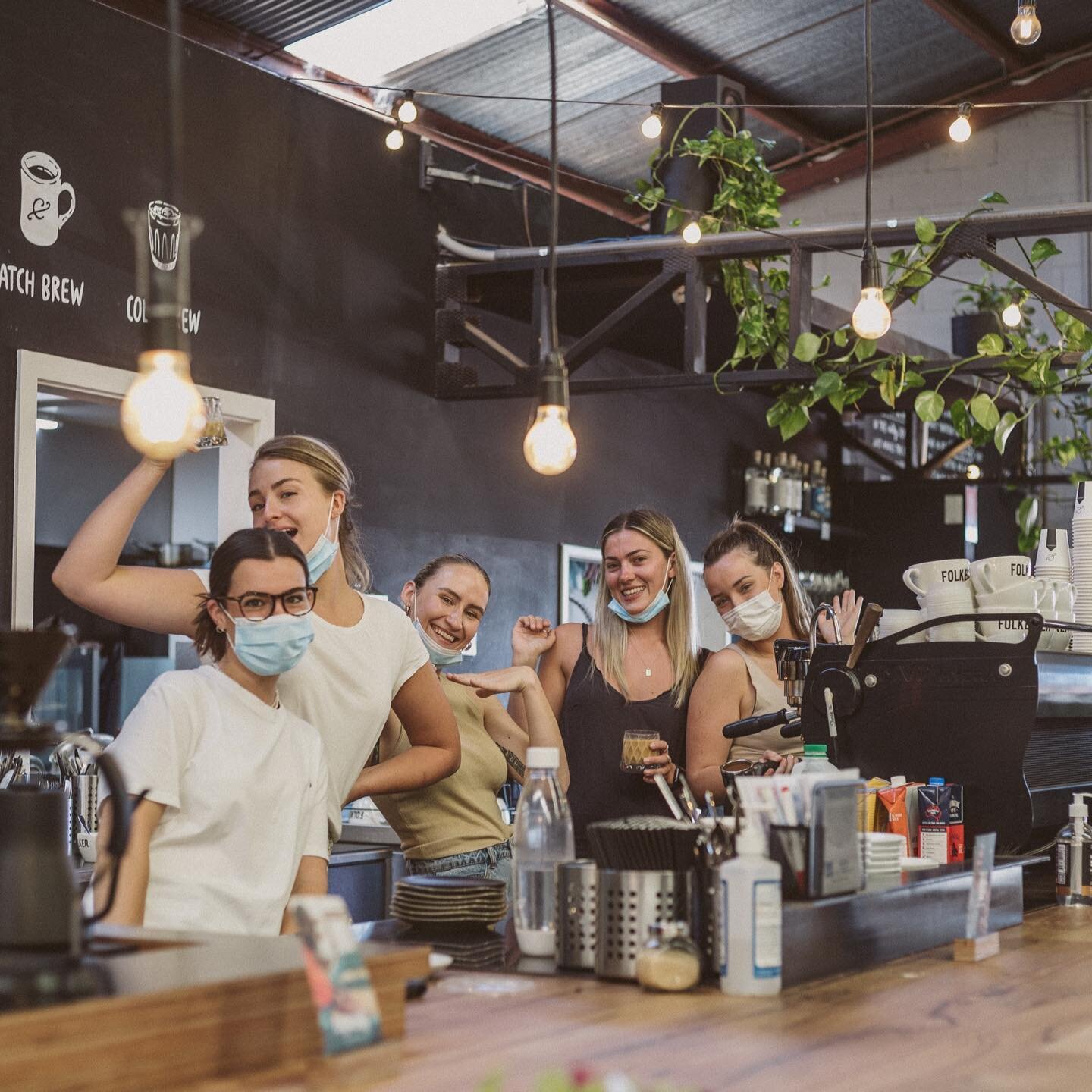 Yeah the girls! ❤️ ☕️⁠⁠
Were CLOSING @ 4pm today for a private function 🍻🎉