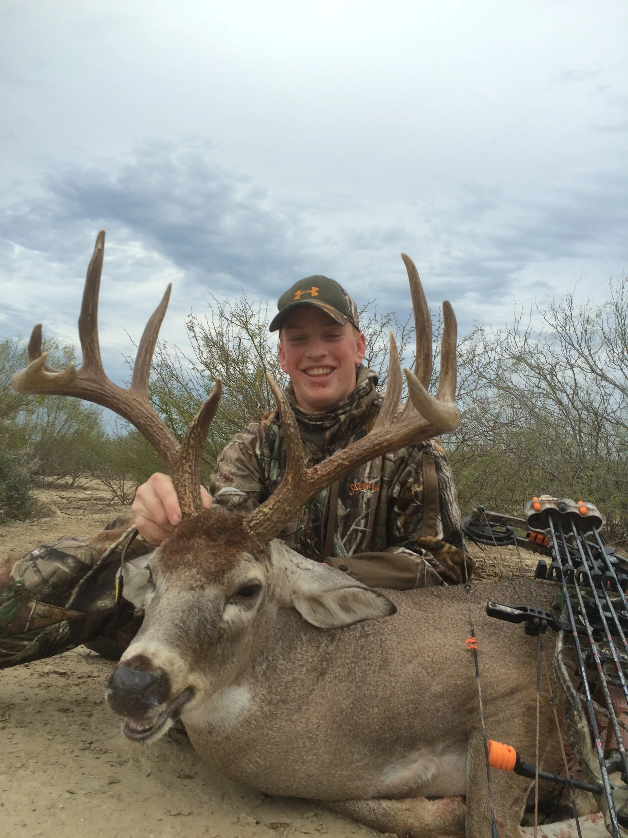 LEGEND HUNTS — ALAMO OUTFITTERS