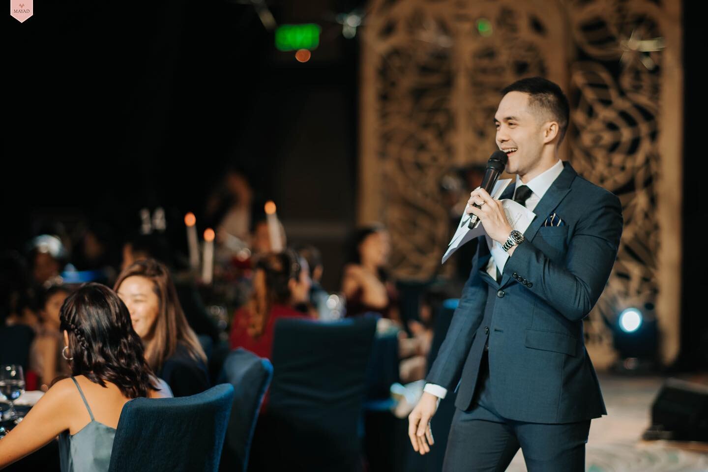 It&rsquo;s easy to grab everyone&rsquo;s attention when you&rsquo;re on a stage and you have bright lights on your face. But what if you&rsquo;re hosting an intimate wedding reception with only 10 guests? Somehow, you&rsquo;re supposed to keep everyo
