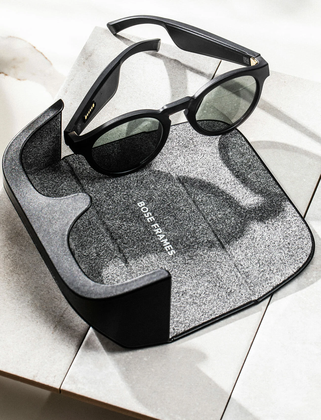 Bose-Frames-Review-gear-patrol-ambiance-3-v2.jpg