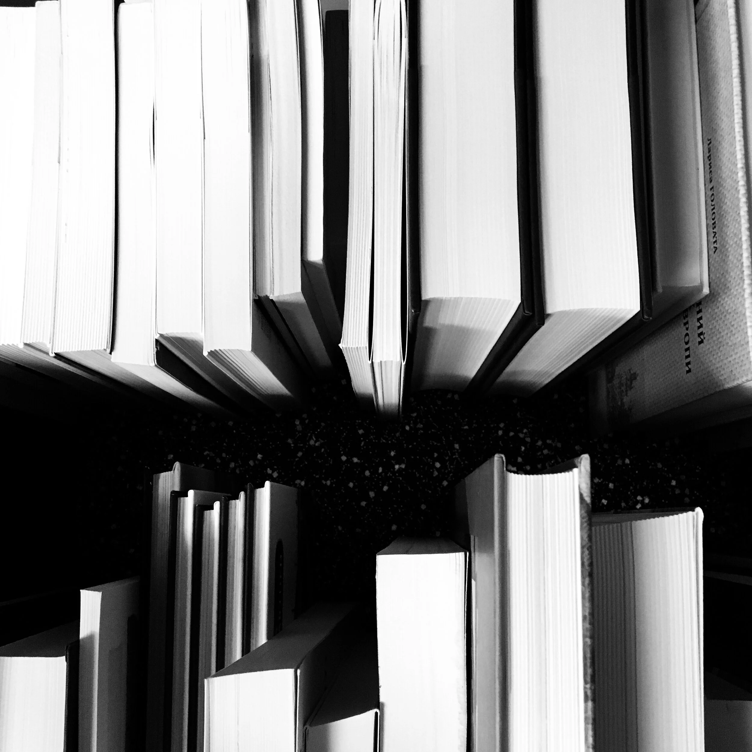 abstract-art-black-and-white-books-207732.jpg