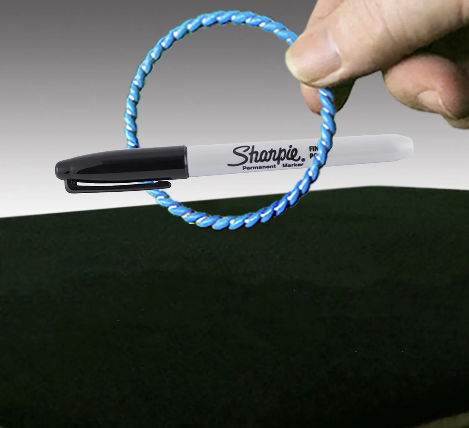 The NEW Incredible Floating Pen — PK Magic
