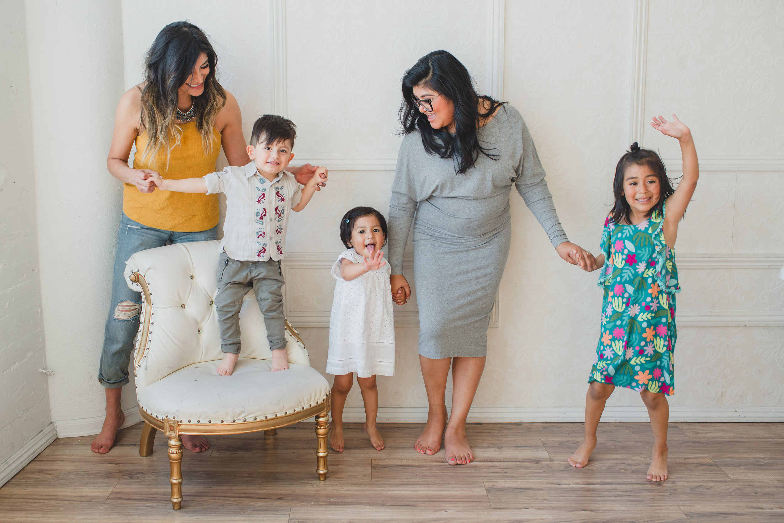 SuperMamásSession-LilyRoPhotography-8809.jpg