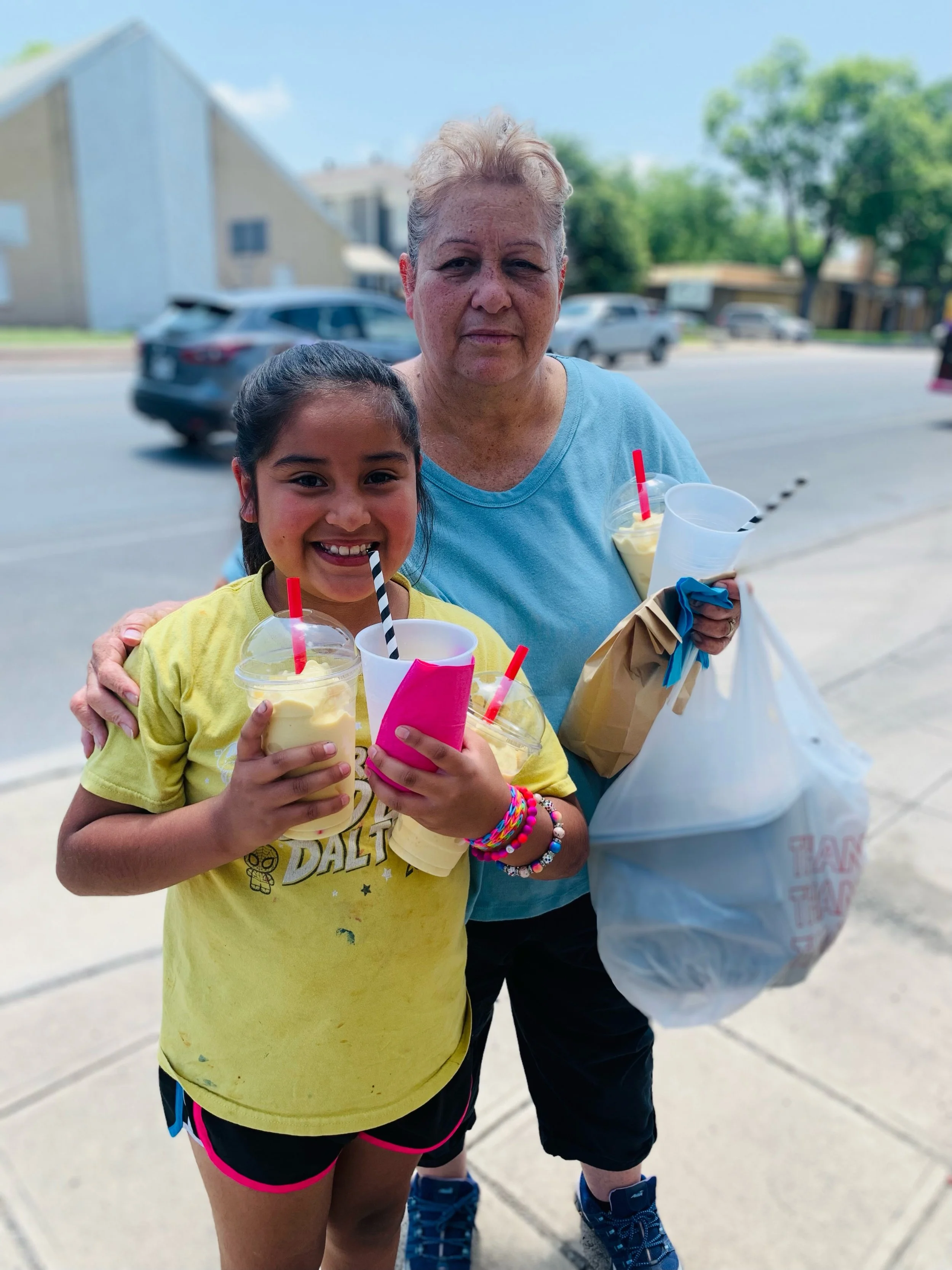 Episode 314: Keeping It Real with the Super Mamas: Look for the Helpers