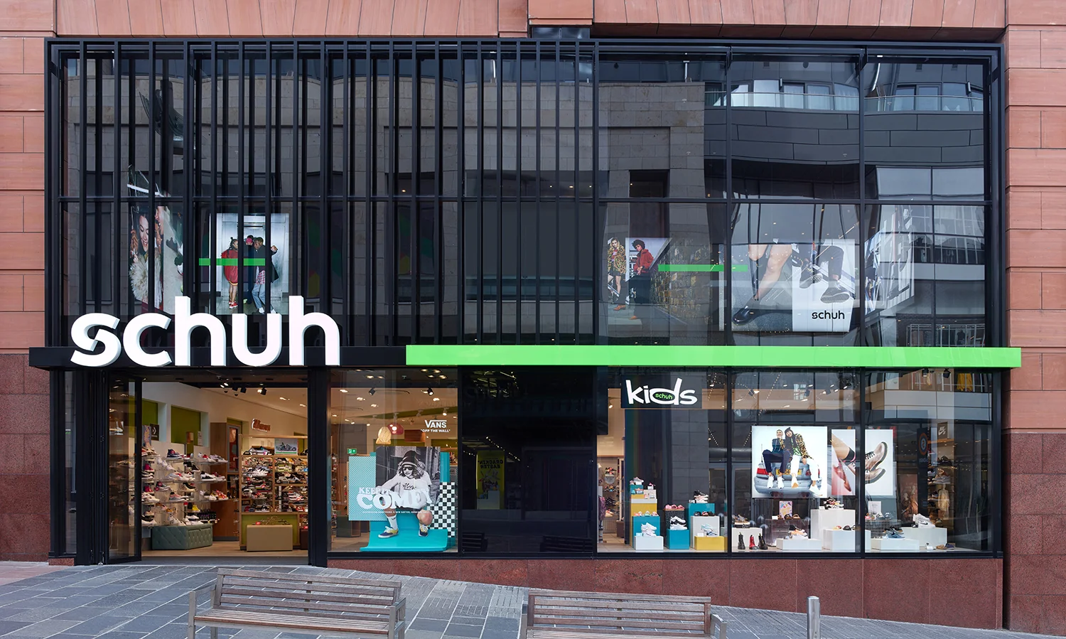 New schuh brandmark in Glasgow, elements are face illuminated