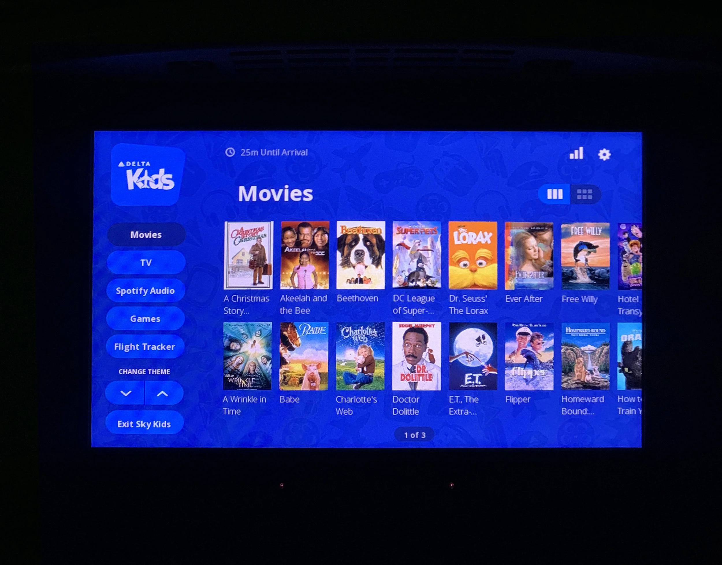 seatback screen delta kids_blue.jpg