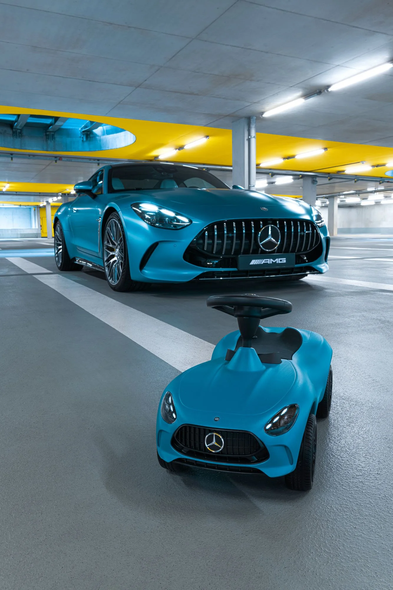 mb_amg_bobby_cars_22.jpg