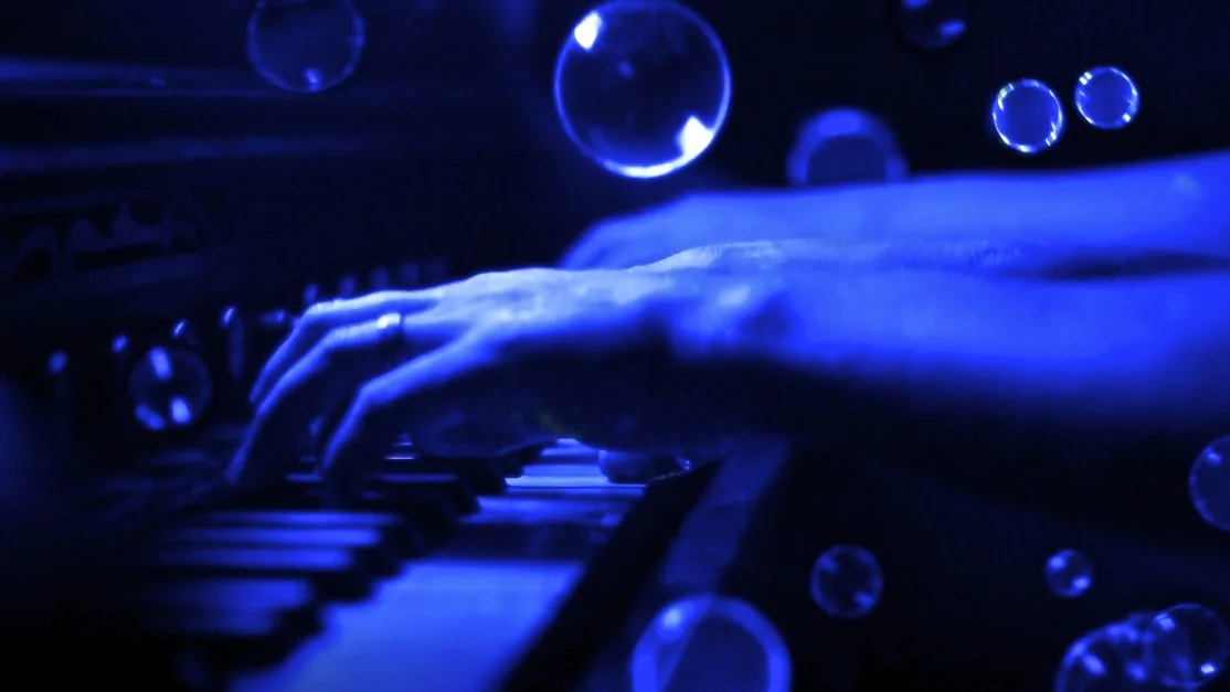 Anderson Roe Music Video13.jpg