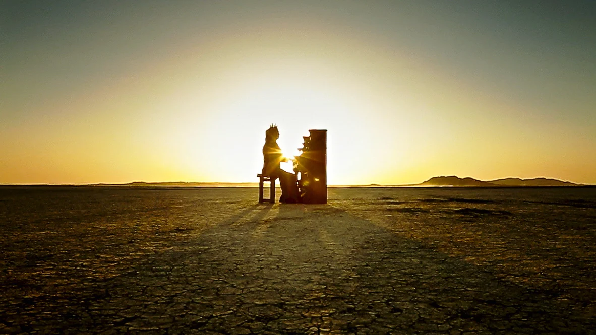 Anderson Roe Music Video34.jpg