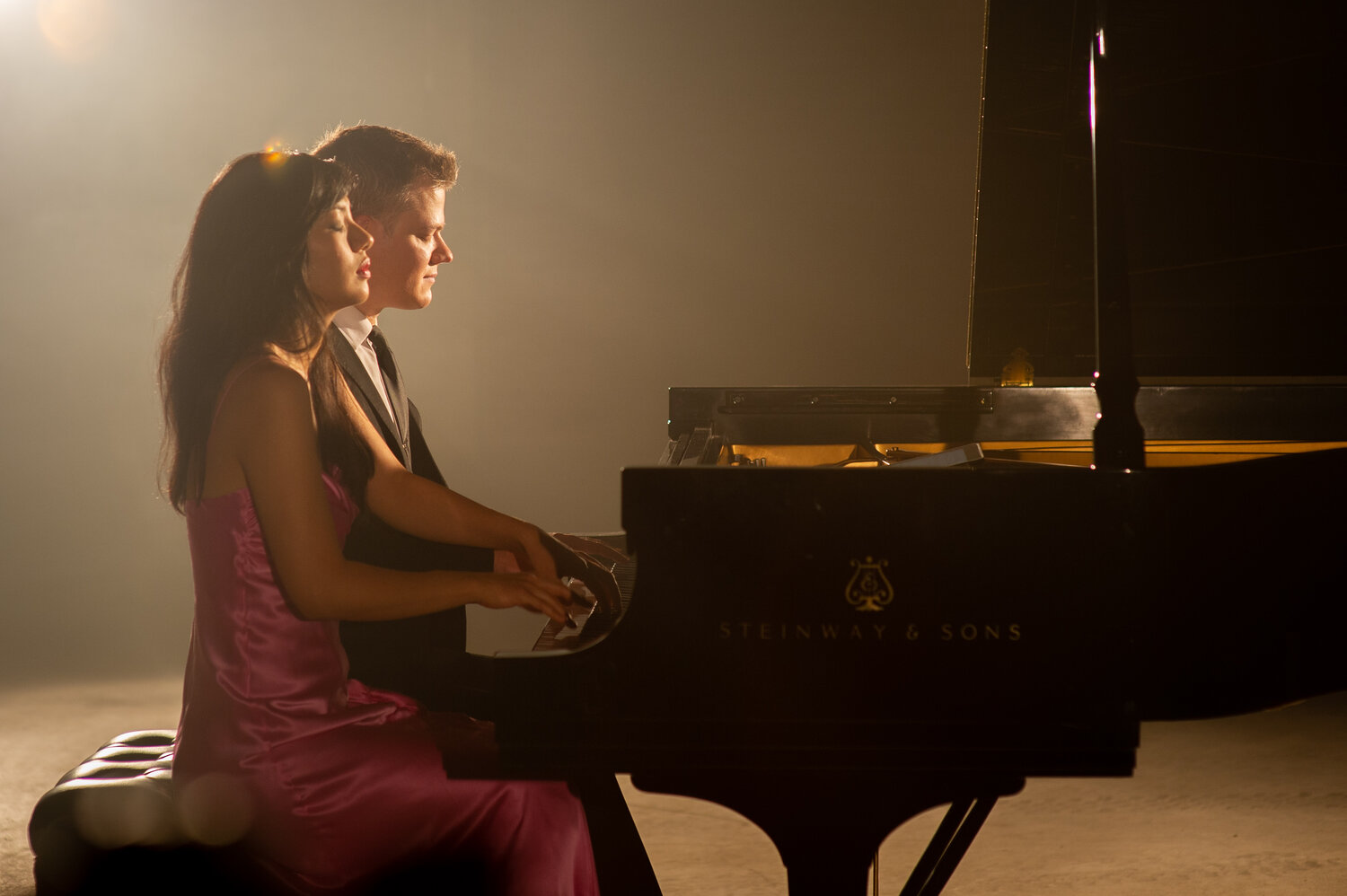 Fun and Funny GIFs — Anderson & Roe Piano Duo