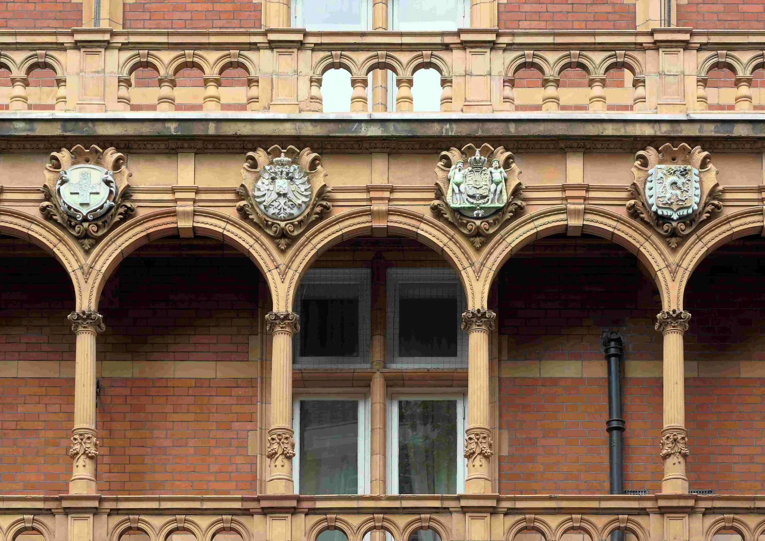 Russell Hotel 14.jpg