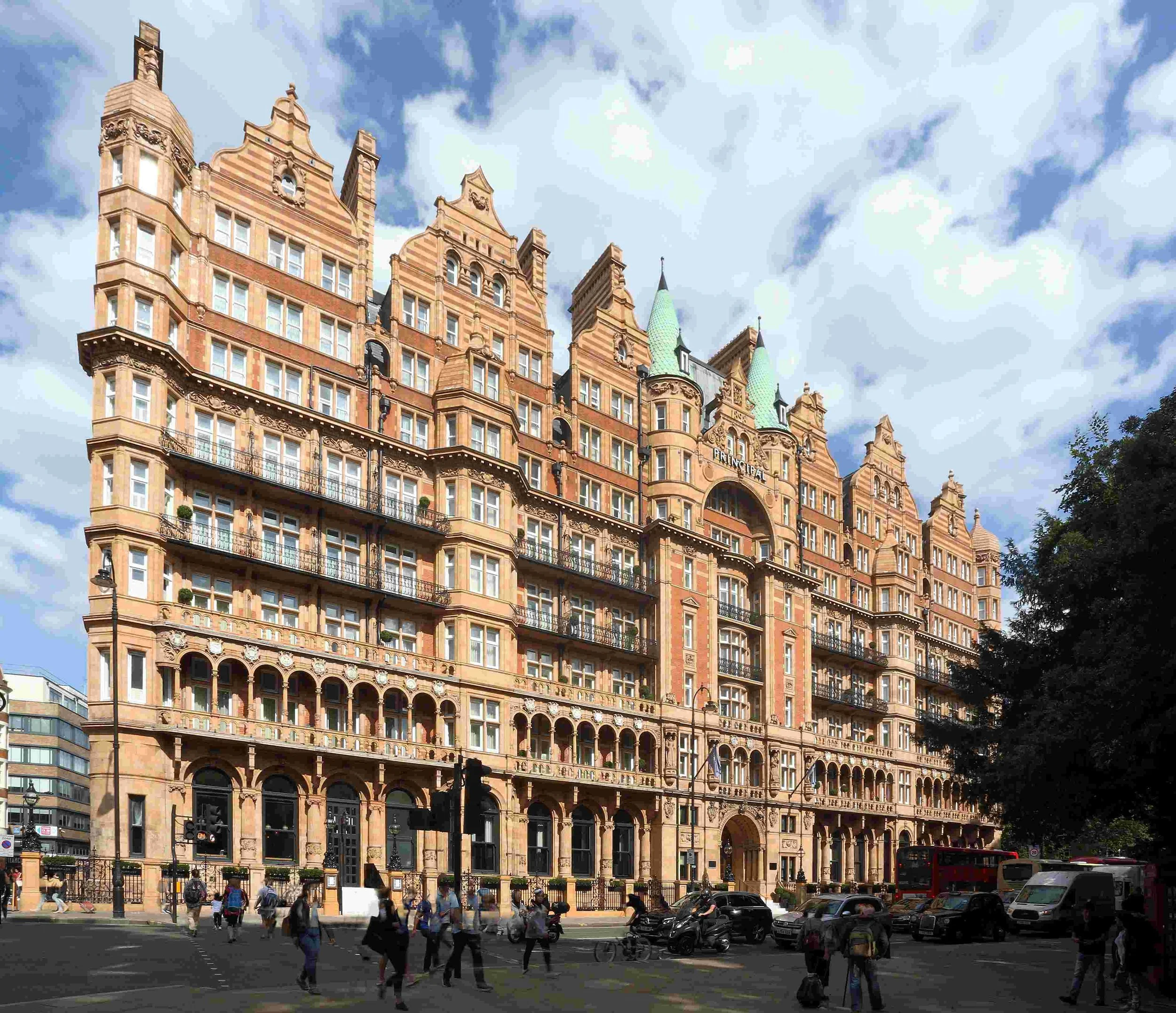 Russell Hotel 5.jpg