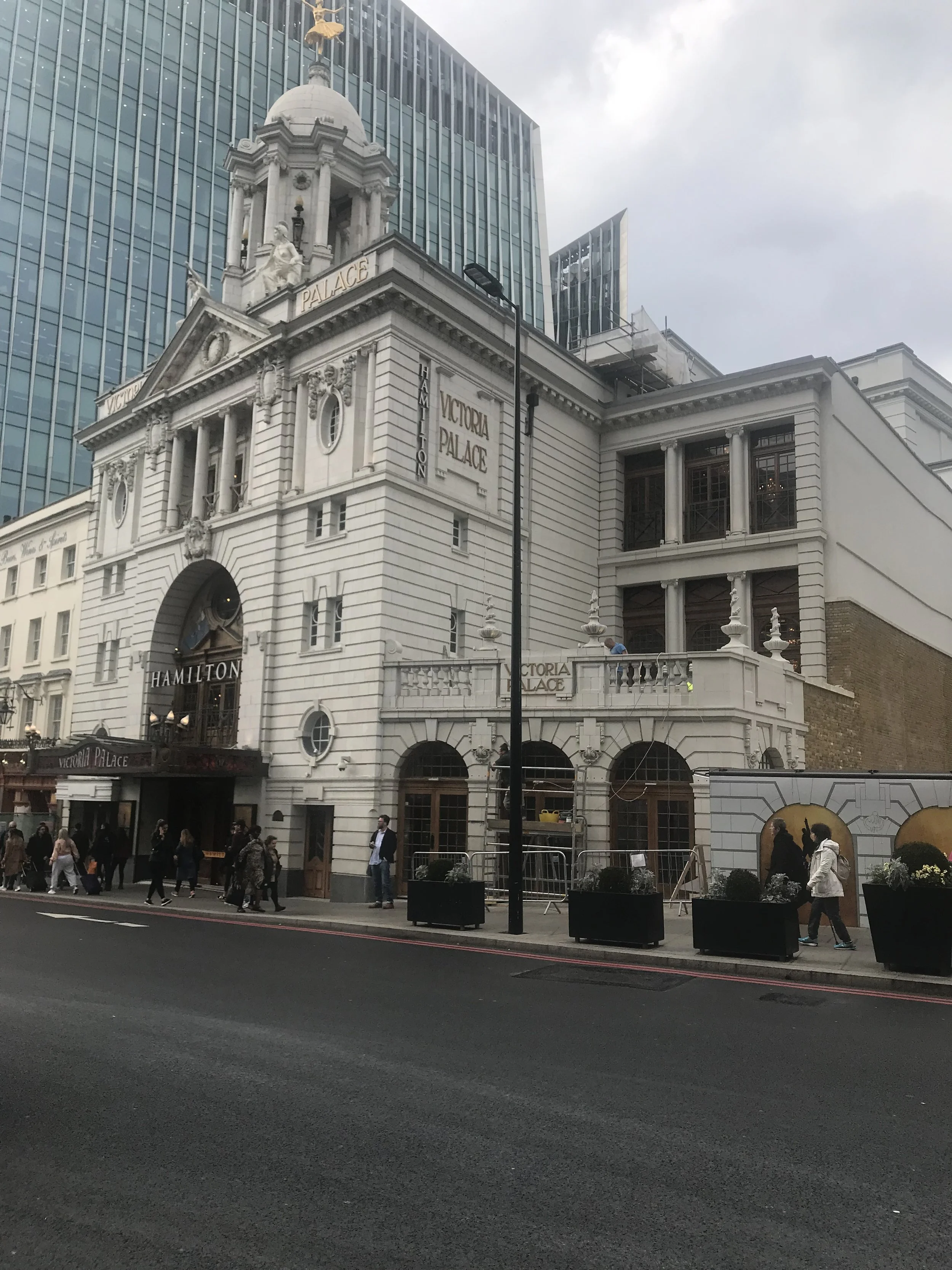 Victoria Palace Theatre_6299.jpeg
