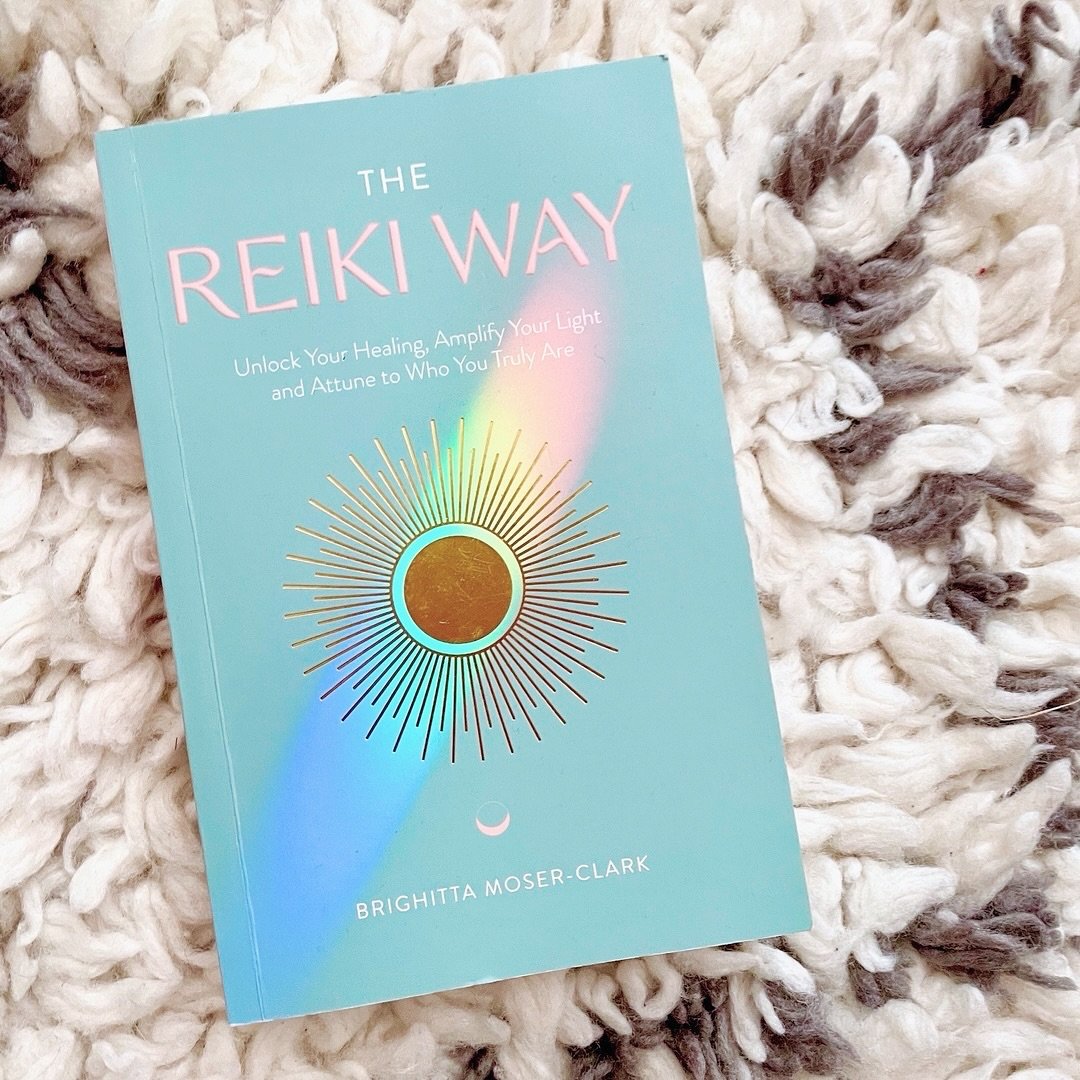 ︎⚭ Formless Intelligence ︎⚭ 
The Reiki Way (page 229)
⠀⠀⠀⠀⠀⠀⠀⠀⠀
When the realm of thought falls away, a nameless essence arises within. 
⠀⠀⠀⠀⠀⠀⠀⠀⠀
That sacred, transcended space is the home of the timeless being. The unborn self. 
⠀⠀⠀⠀⠀⠀⠀⠀⠀
We habitu