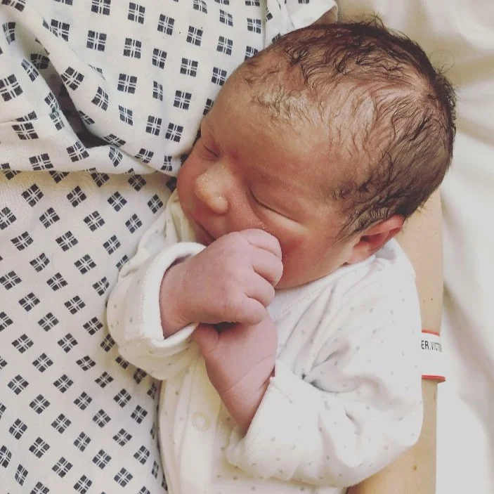 Birth story - Vicki and baby Elsie