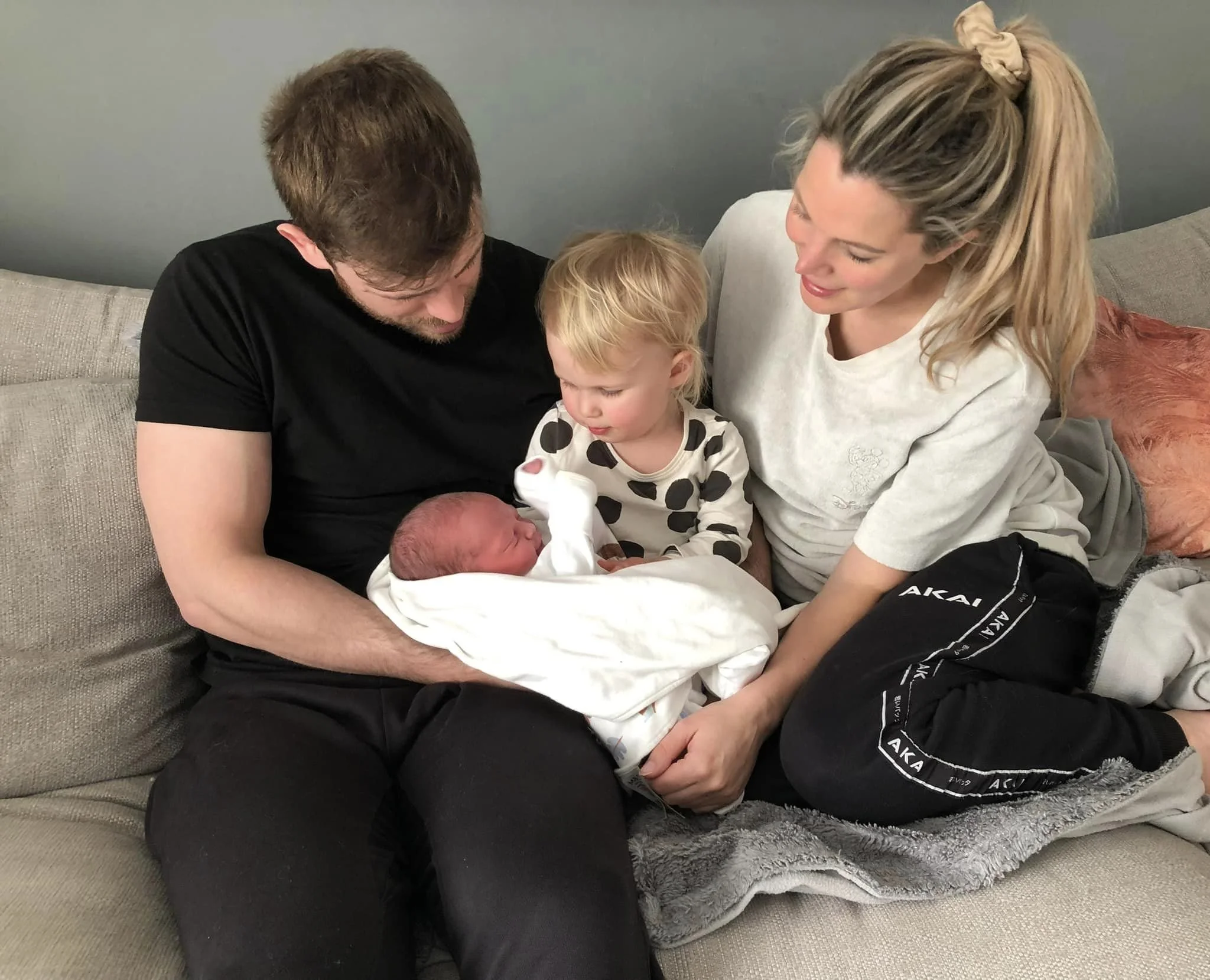 Positive birth story - Second time mum, Midwife led unit, water birth