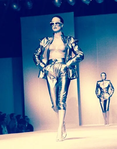 7489db09d997f298760142730c07aff4--thierry-mugler-mania.jpg