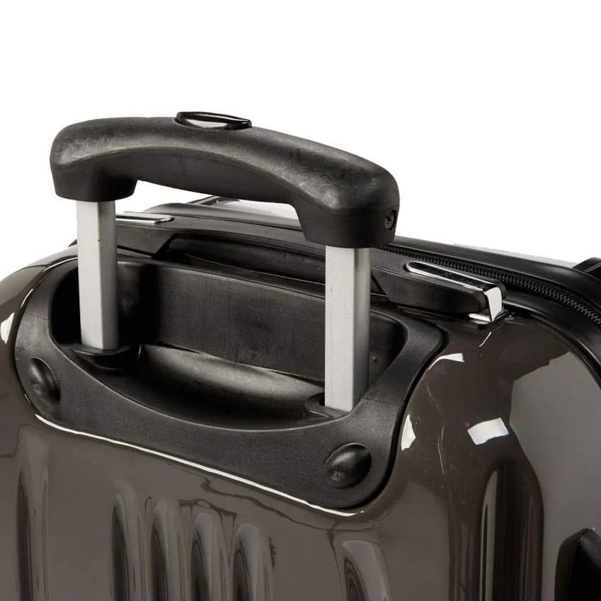 gillian-kyle-luggage-suitcase-3.jpg