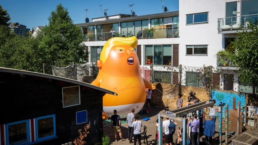trump-baby-blimp-london-design_dezeen_2364_hero-1-852x479.jpg