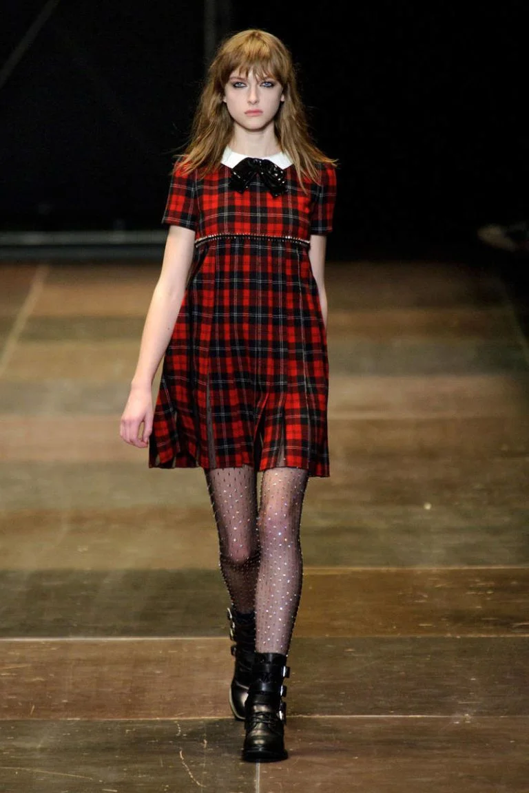 54acdb4b4c691_-_elle-saint-laurent-fall-2013-rtw-11-de-xln.jpg