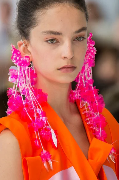 Delpozo+Spring+2017+Details+NzrKwMYBxZCl.jpg